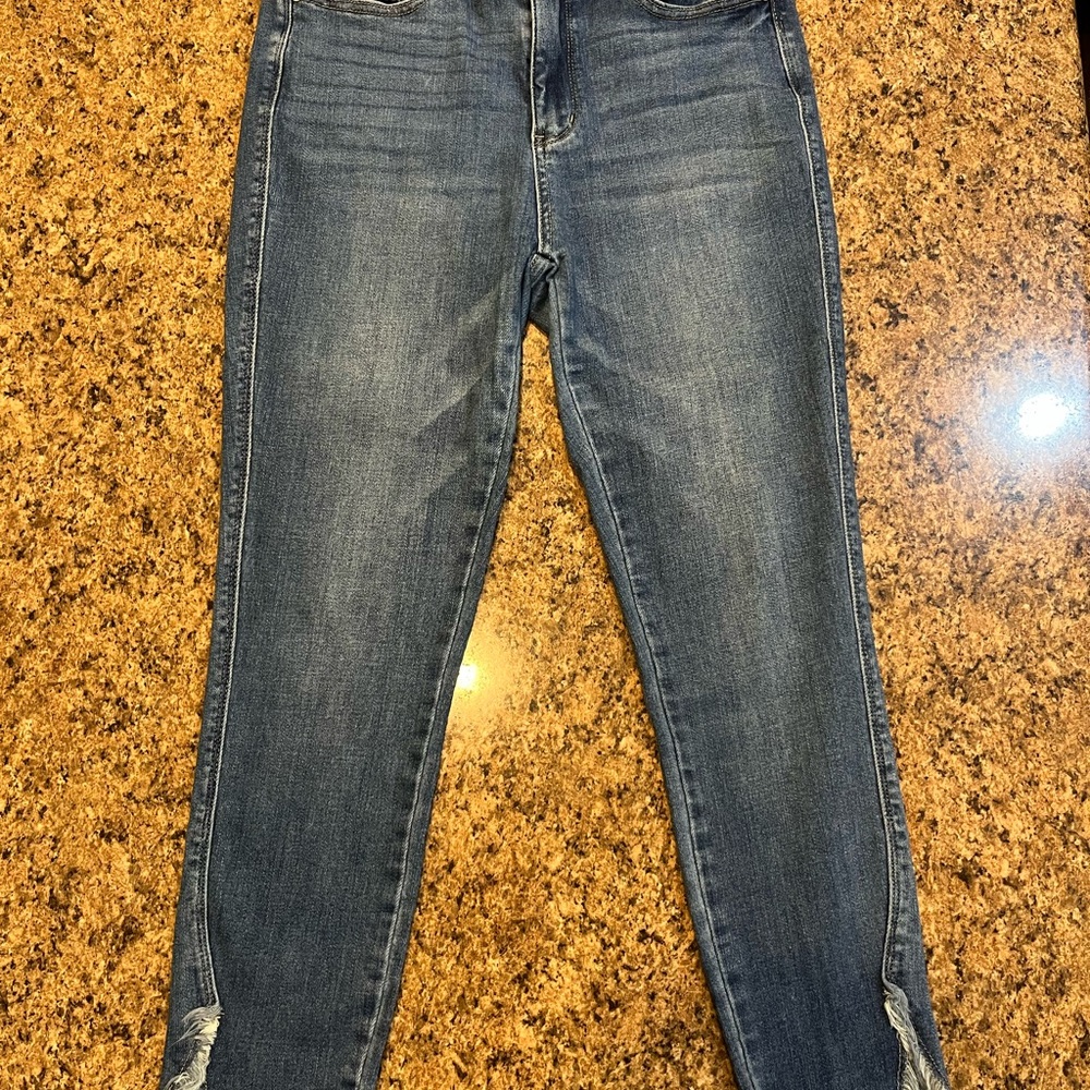 Judy Blue Skinny Blue Jeans Flattering Fit